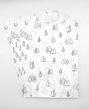 Load image into Gallery viewer, White paper bags - Winter Woodland
